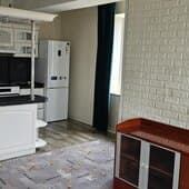 11-р хороололд 2 өрөө байр түрээслүүлнэ