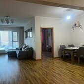 Хотын төвд 2 өрөө байр түрээслүүлнэ 