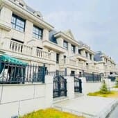 French town хотхонд тансаг зэрэглэлийн хаус зарна